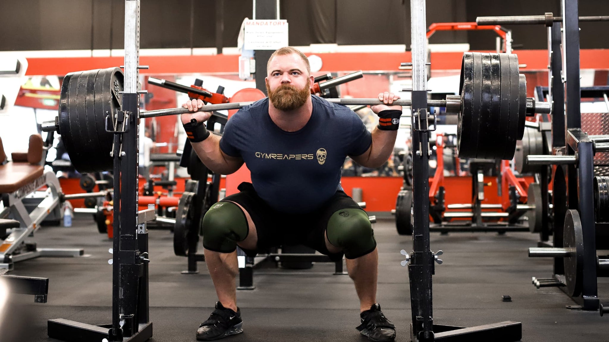 How to Spot the Squat in Weightlifting 
