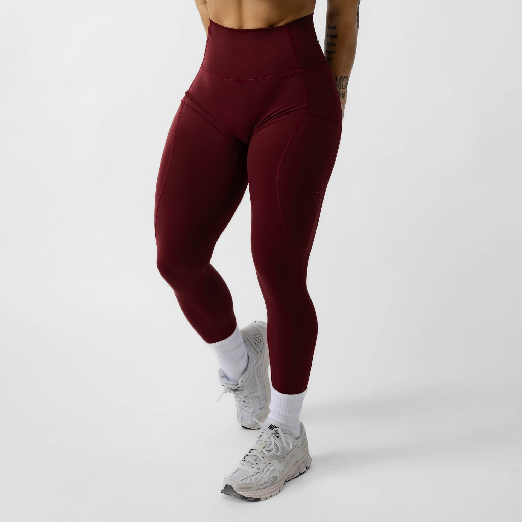 Alphalete black revival on sale leggings