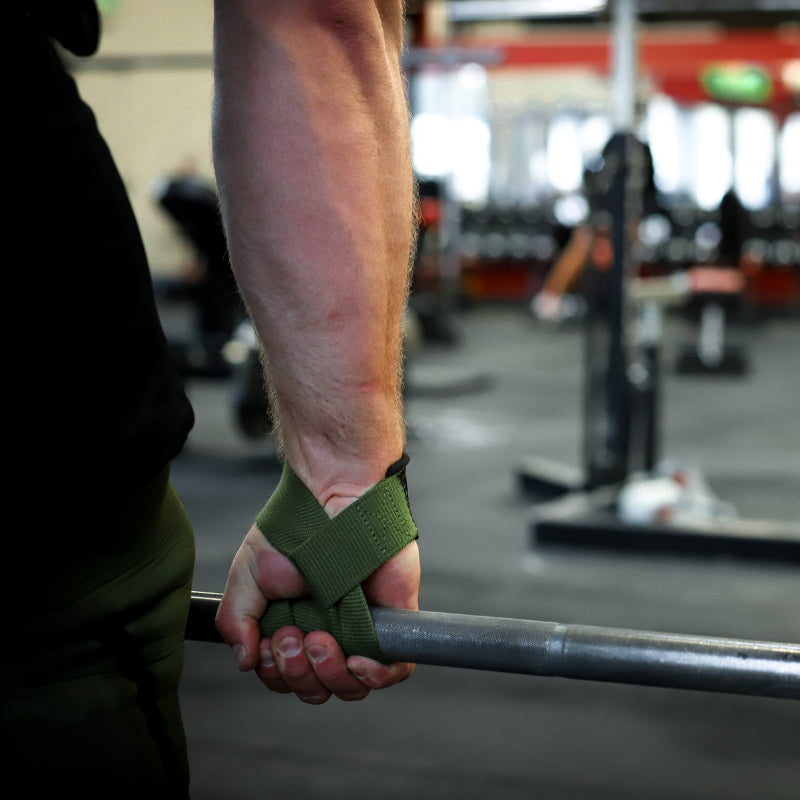 lifting straps green in use